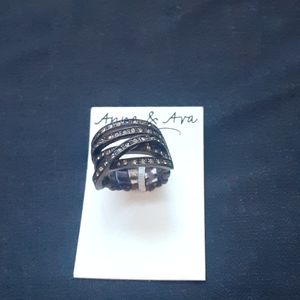 Anna and Ara stretch ring